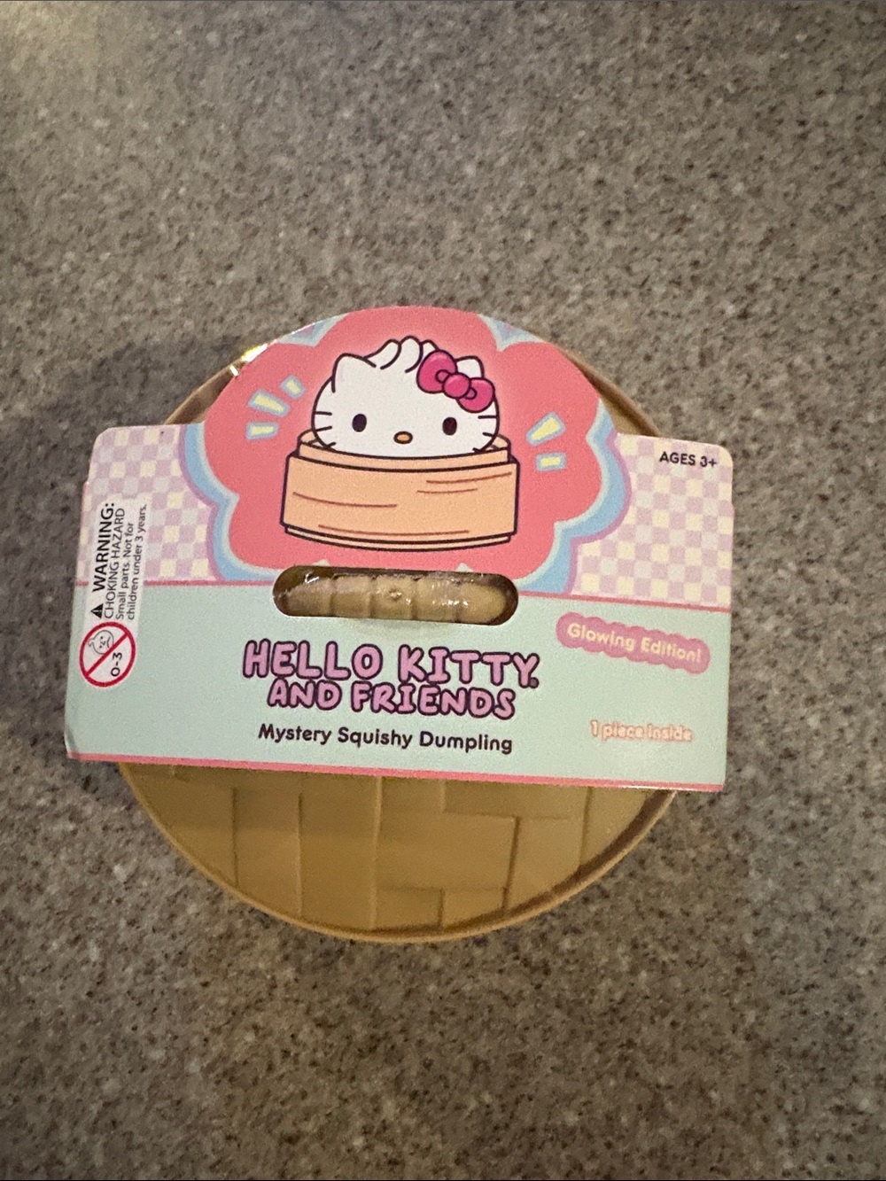 Hello Kitty Pink and Cream Mystery Squishy Dumpling - Hello Kitty and Friends
